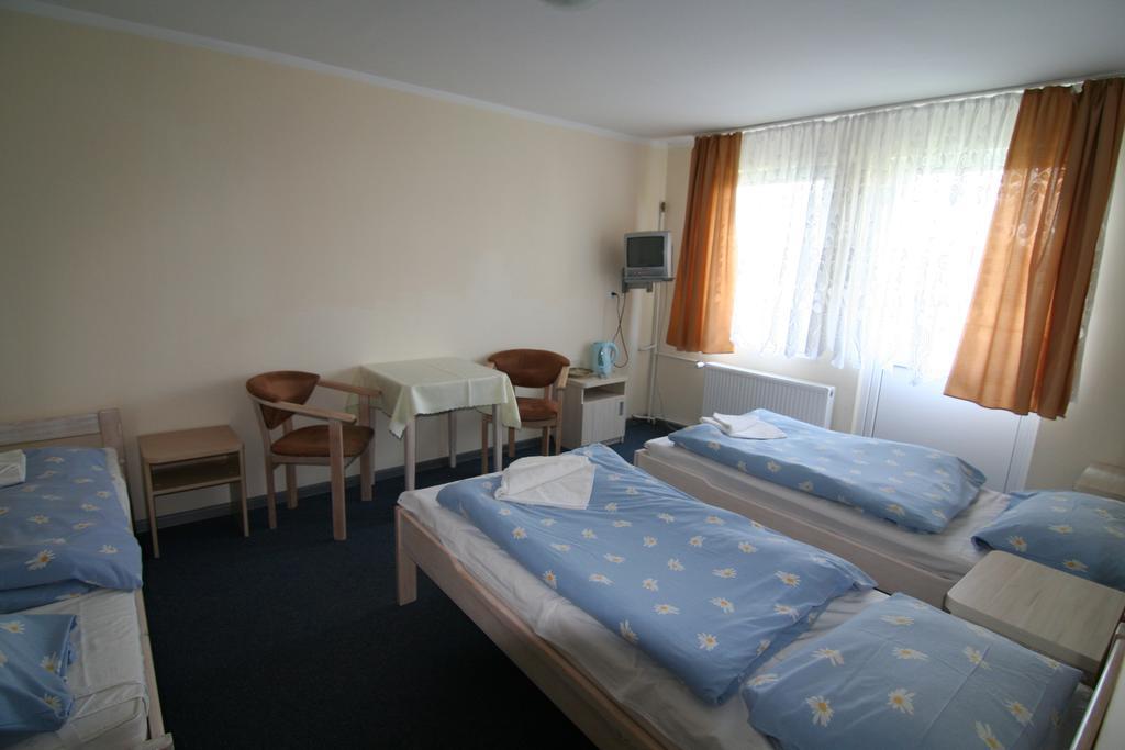 Hotel Sophia Bryza - Centrum Rehabilitacji I Wypoczynku Sarbinowo Zimmer foto